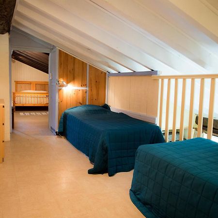 Nature'S Pace Holidays Montmaur  Quarto foto